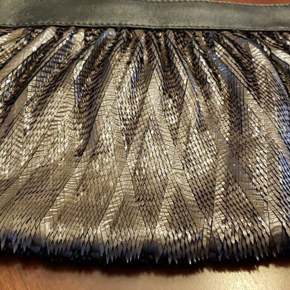 SONDRA Roberts Leather Snake Skin Look Olive Brown - Picture 2 of 9